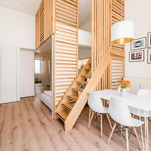 Stylish New Cube Loft By Berlin-wall-apartments Apartment